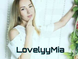 LovelyyMia