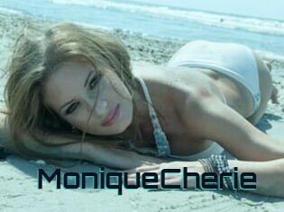 MoniqueCherie