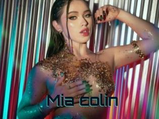 Mia_colin